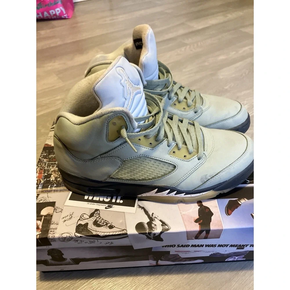 Jordan 5 Retro Lightning trainers in white and green Men Size 10.5